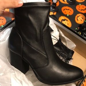 NWT Black Faux Leather Women's Ankle Boots/Booties